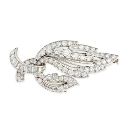 MAUBOUSSIN, BROCHE CLIP DIAMANT LEAF en or blanc 1
