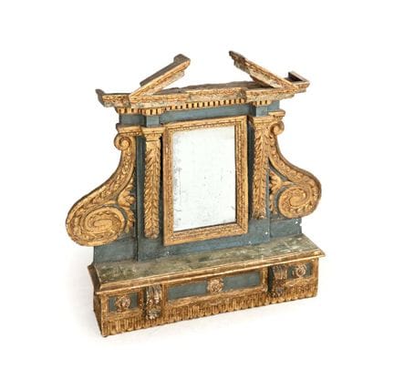 Aedicule in blue lacquered wood, gilded along the 