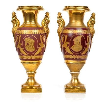 Paar purpurrote und goldene Porzellan-Amphoren, Pa