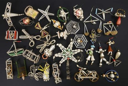 Assortimento di decorazioni natalizie di Gablonz. 