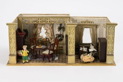 Kleine Puppenstube mit Erker.  
 

 
  
 

 Holz, 