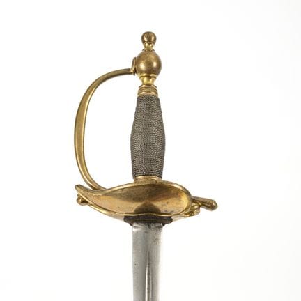 Espada de acorazado pesada de estilo antiguo con v
