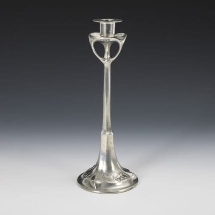 Candelabro de estilo Art Nouveau. Orivit.  
 

 Co