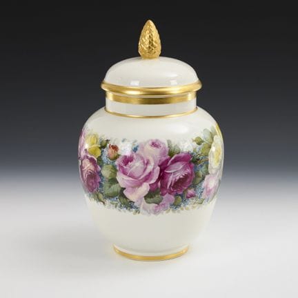 Vaso con coperchio e decorazione floreale. KPM Ber