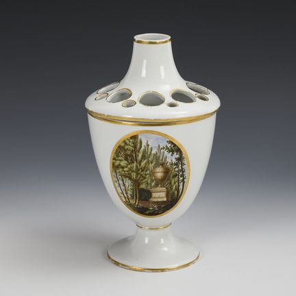 Empire-Potpourrivase. Fürstenberg.  
 

 Blaumarke