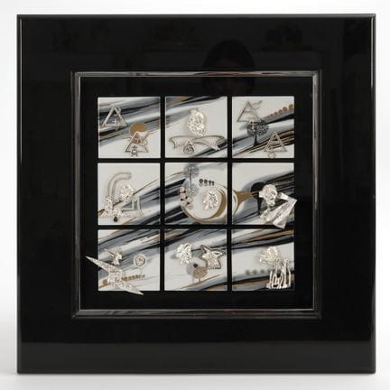 Objet mural : « Faust ». Meissen.  

Poinçon « Sch