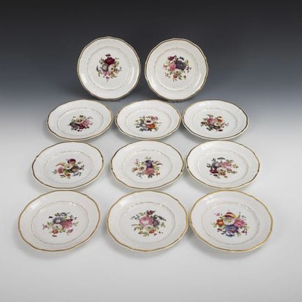 11只绘有花卉图案的盘子。舒曼。  
 

 SPM鹰形印记，1847年。 
  
 

 多色手绘