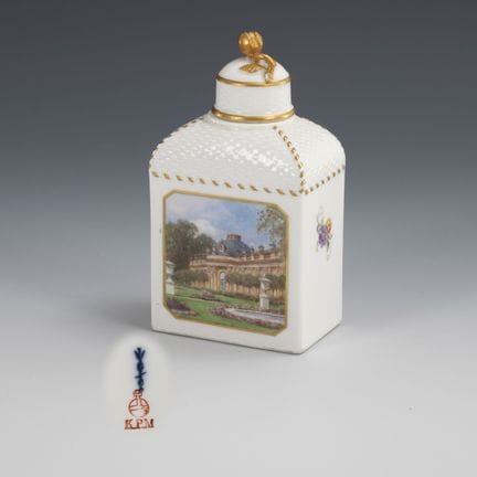 Scatola da tè con vedute “Sanssouci”. KPM Berlino.