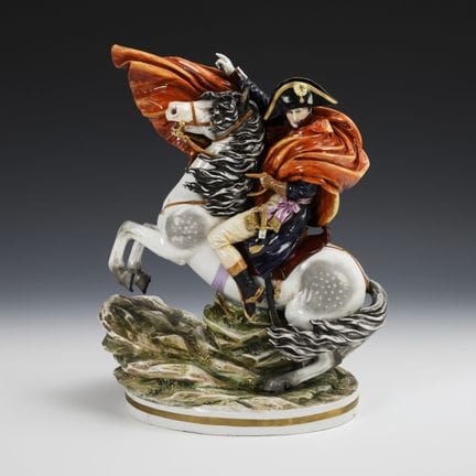 骑马的拿破仑。穆勒公司。  
 

 蓝标，1907-1949年后作品。 
  
 

 多色彩绘，