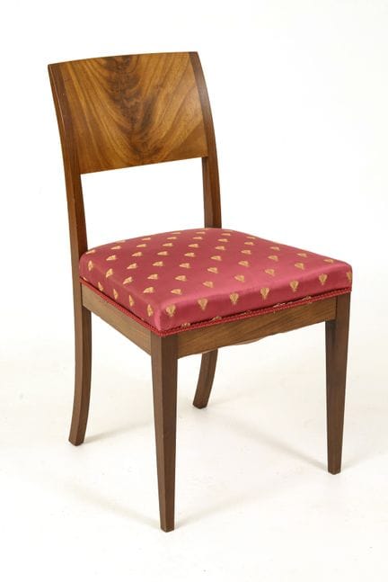 Élégante chaise de style Biedermeier.  
 

 Probab