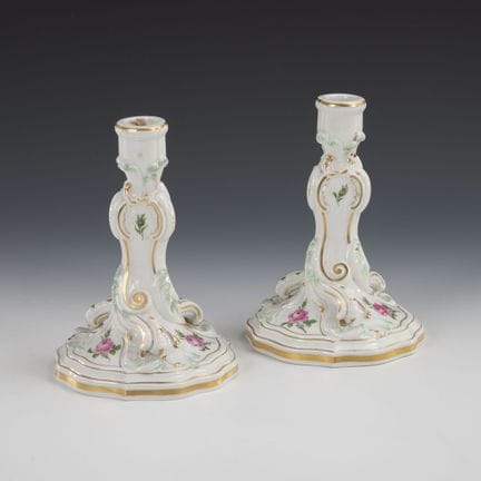 Juego de candelabros «Rosa roja». Meissen.  
 

 M
