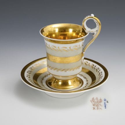 比德迈尔风格展示杯。柏林皇家瓷器厂（KPM）。  
 

 权杖标志与鹰形标志，1823-1832年