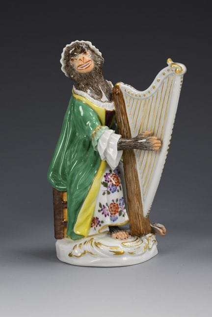 Scimmia arpista. Meissen.  
 

 Marchio a forma di