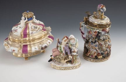 Capodimonte beer mug, tin, and pair of children.  