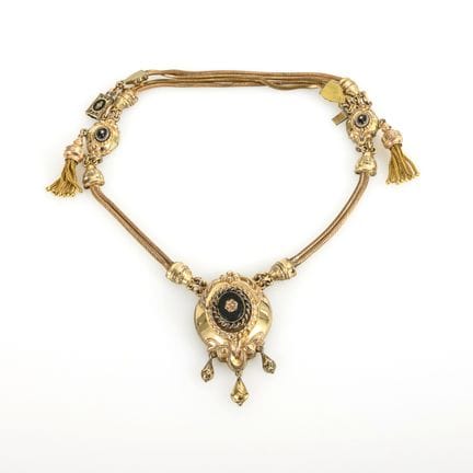 Historisches Collier.  

 
 

Doublé gestempelt. K