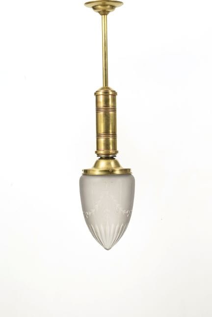 Lustre Art nouveau.  
 

 Début du XXe siècle. 
  