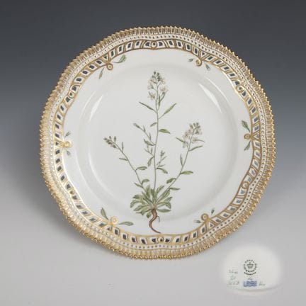 “Flora Danica”甜点盘。皇家哥本哈根。  
 

 波浪水印和戳记，1980-1984年