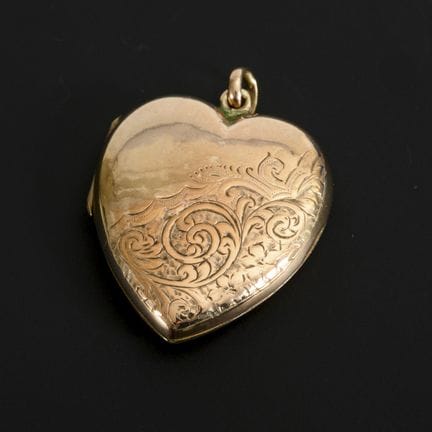 Herzförmiges Medaillon.  

 
 

Roségold 333 geprü