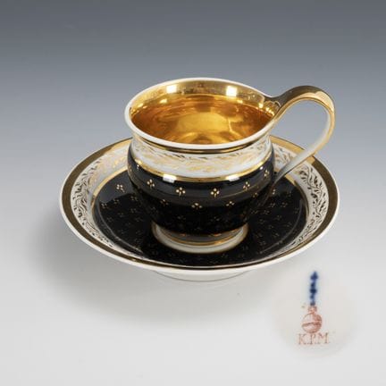 Tazza da vetrina in stile Biedermeier. KPM Berlino