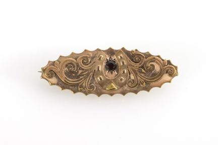 Verspielte Jugendstil-Brosche.  

 
 

Roségold 33