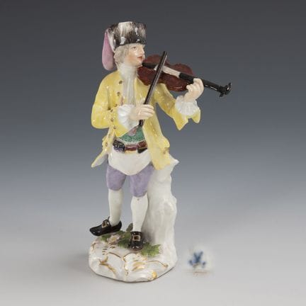 "Violinista" barocco. Meissen.  | Aggiornamento
 
