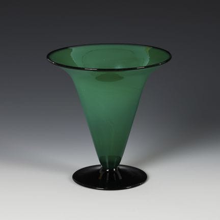 Vaso Art Déco WMF “Ikora”. WMF.  
 

 WMF Geisling