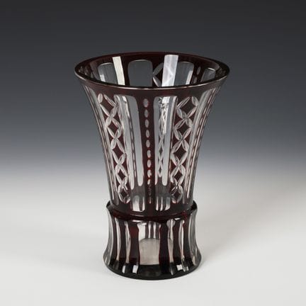 Vaso in stile Art Déco. Haida.  
 

 Scuola profes