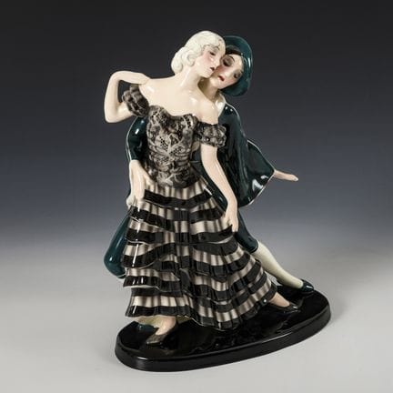 Gruppo di statuine “Coppia danzante”. Manifattura 