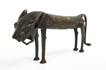 Raubtier 
 

 Bronze patiniert. Wohl Westafrika. U