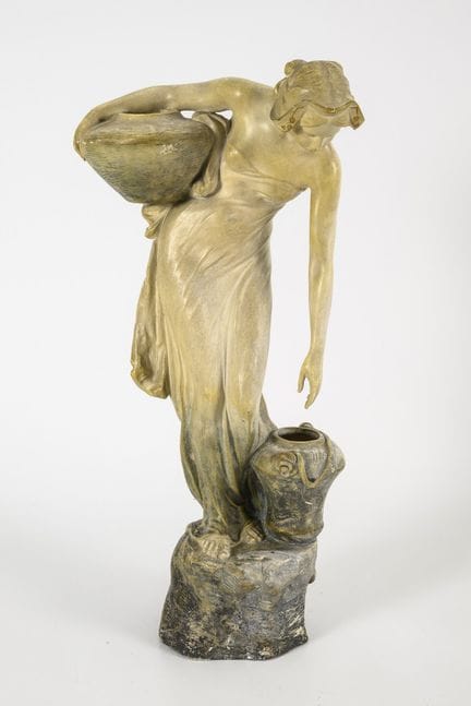 Statua “Il ritorno dalla fontana”. Manifattura vie