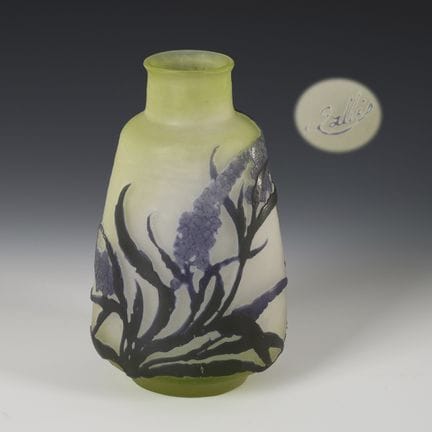 Vaso con decorazione a buddleia. Gallé.  
 

 Emil