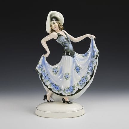 Ballerina in stile Art Déco con cappello. Probabil