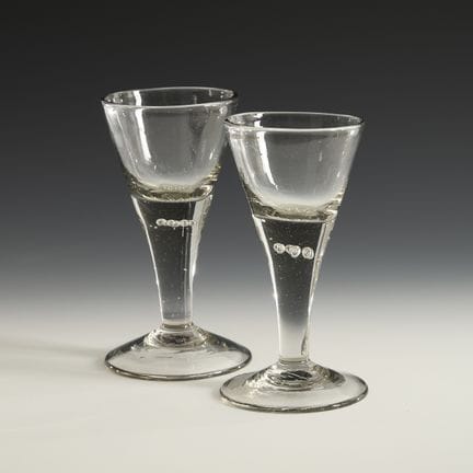 2 calici barocchi a forma di perla.  
 

 XVIII se