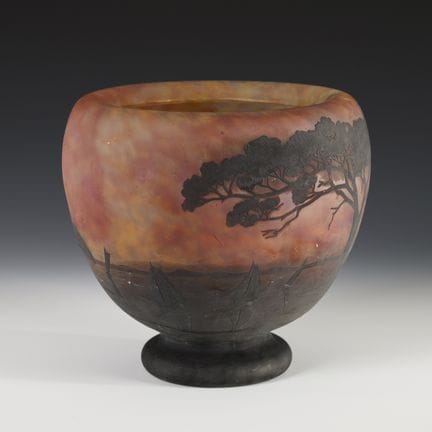 Vaso in stile Art Nouveau con decorazione paesaggi