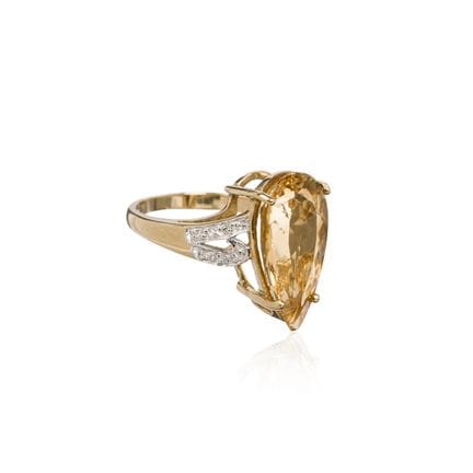 Gelbgold-Ring mit tropfenförmigen Goldberyll (Heli