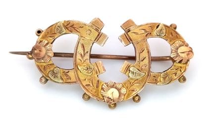 Broche « Sweetheart » ancienne en or 9 carats, dat