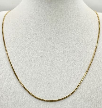 Collana con catena a maglie piccole in oro giallo 
