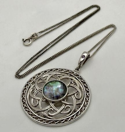 Collana con ciondolo celtico in argento sterling 9