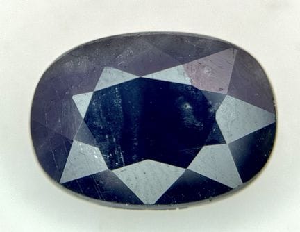 An IGI Certified 5.15ct Rectangular Cushion Mixed 