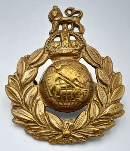WW2 Royal Marine Commando Cap Badge with hidden Es
