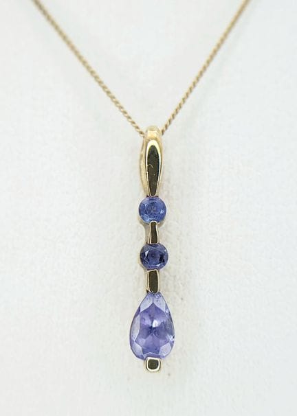 Pendentif « trilogie » en tanzanite monté sur or j