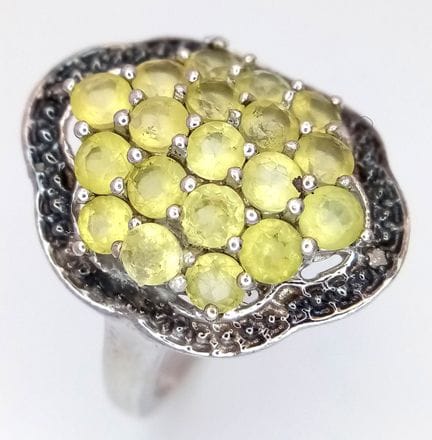 Bague en argent sterling sertie d'une apatite jaun
