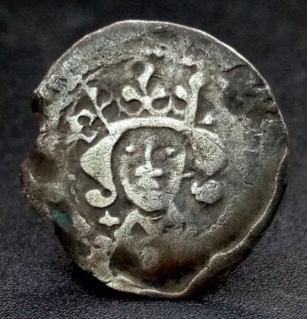 Eine 1-Penny-Münze aus gehämmertem Silber von Edwa
