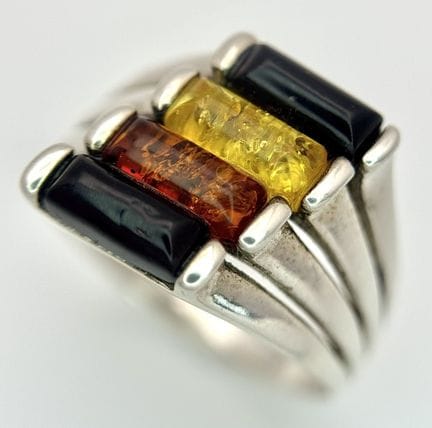 Ein stilvoller und einzigartiger Ring aus Sterling