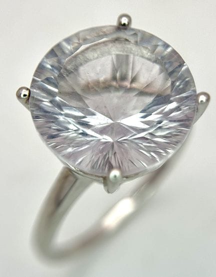 A Beautiful  Sterling Silver, High Mount 1.5cm Dia