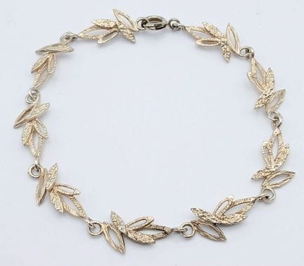 A Sterling Silver Leaf Design Bracelet-19cm Length
