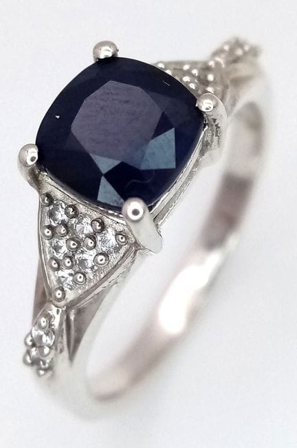 A Stylish Sterling Silver Blue Sapphire and White 