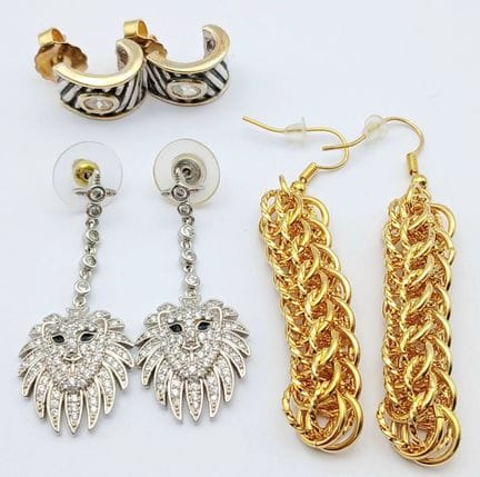 A Parcel of Three Pairs of Attractive Design Stud 