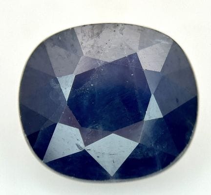 An IGI Certified 7.85ct Rectangular Cushion Mixed 