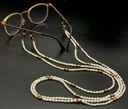 2x Pretty Freshwater Pearl Glasses Chains. Feature